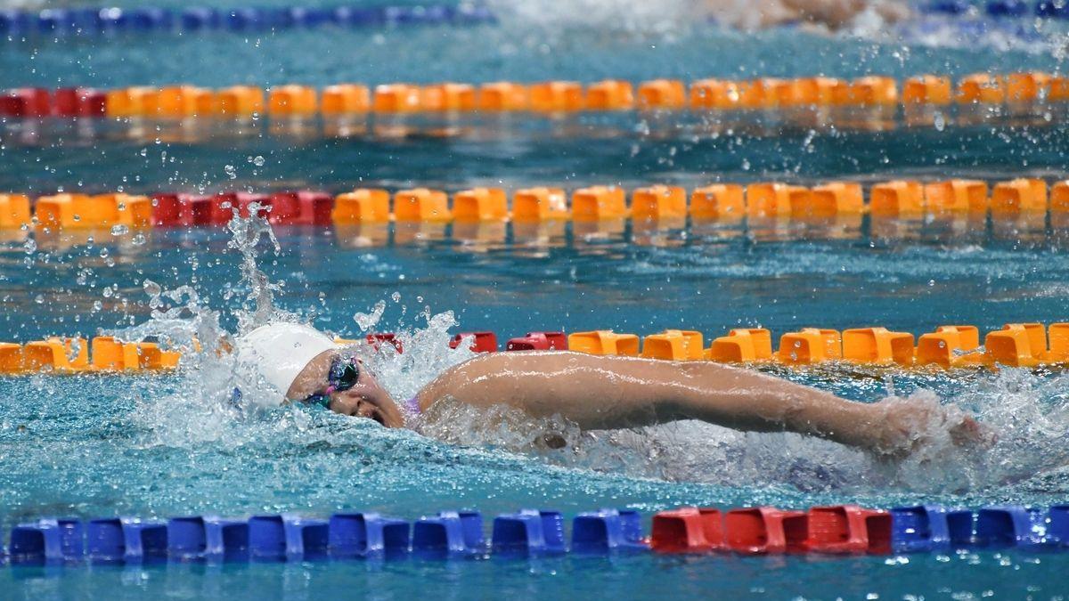 千名“泳”将畅“游”青岛，激活一池春水