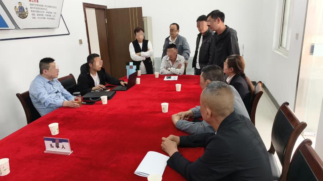 扬子江龙凤堂项目欠薪四年：56名农民工80万辛苦钱难追回