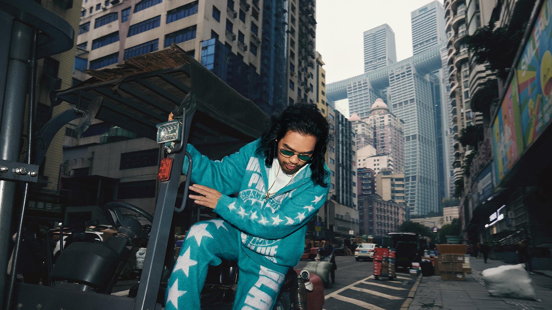 Lexkon Liu《金鲤岂是池中物》荣获2025年世界艺术奖 数字艺术第六名