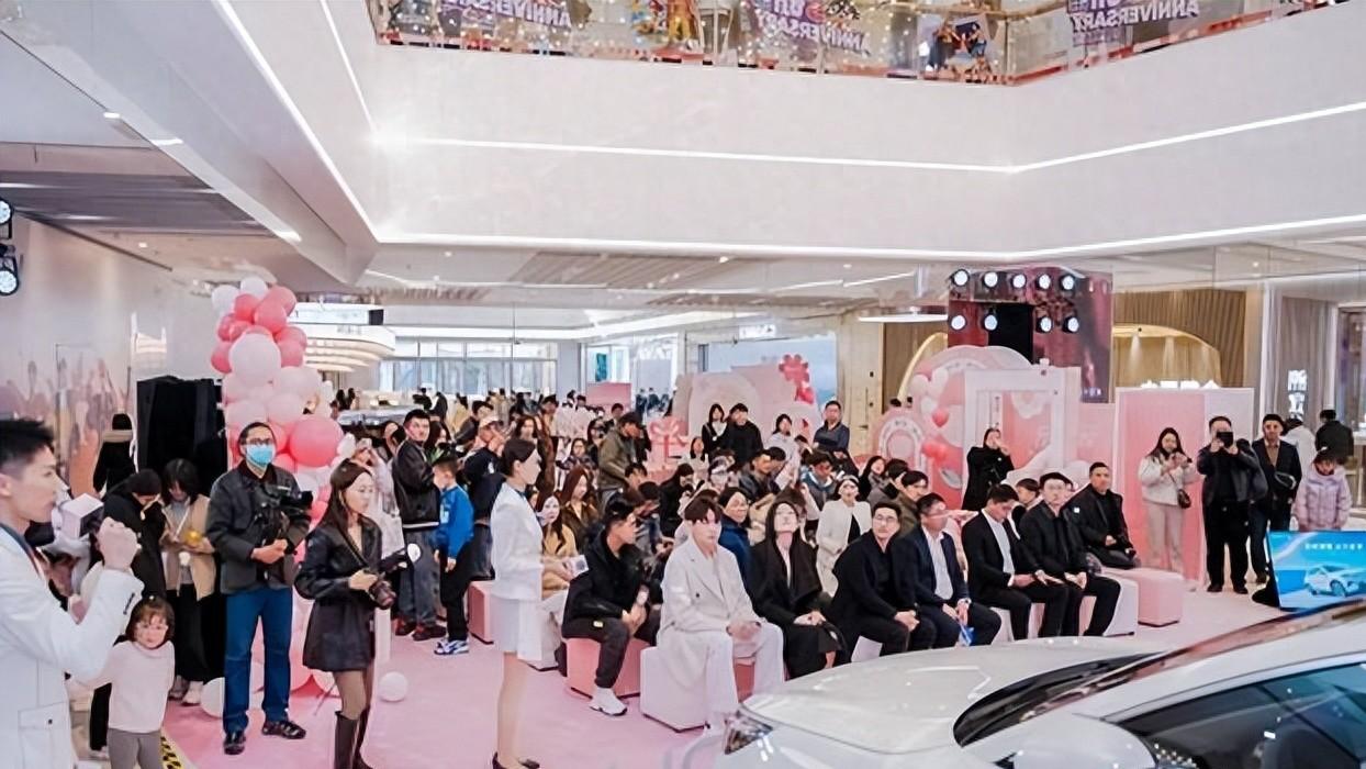十五万级智驾SUV？比亚迪元PLUS智驾版，颠覆你的想象，开启智慧出行新时代！