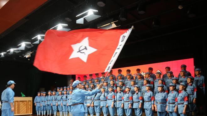 河北省老干部合唱团与石家庄新梦想艺术学校携手举办迎国庆专场联欢