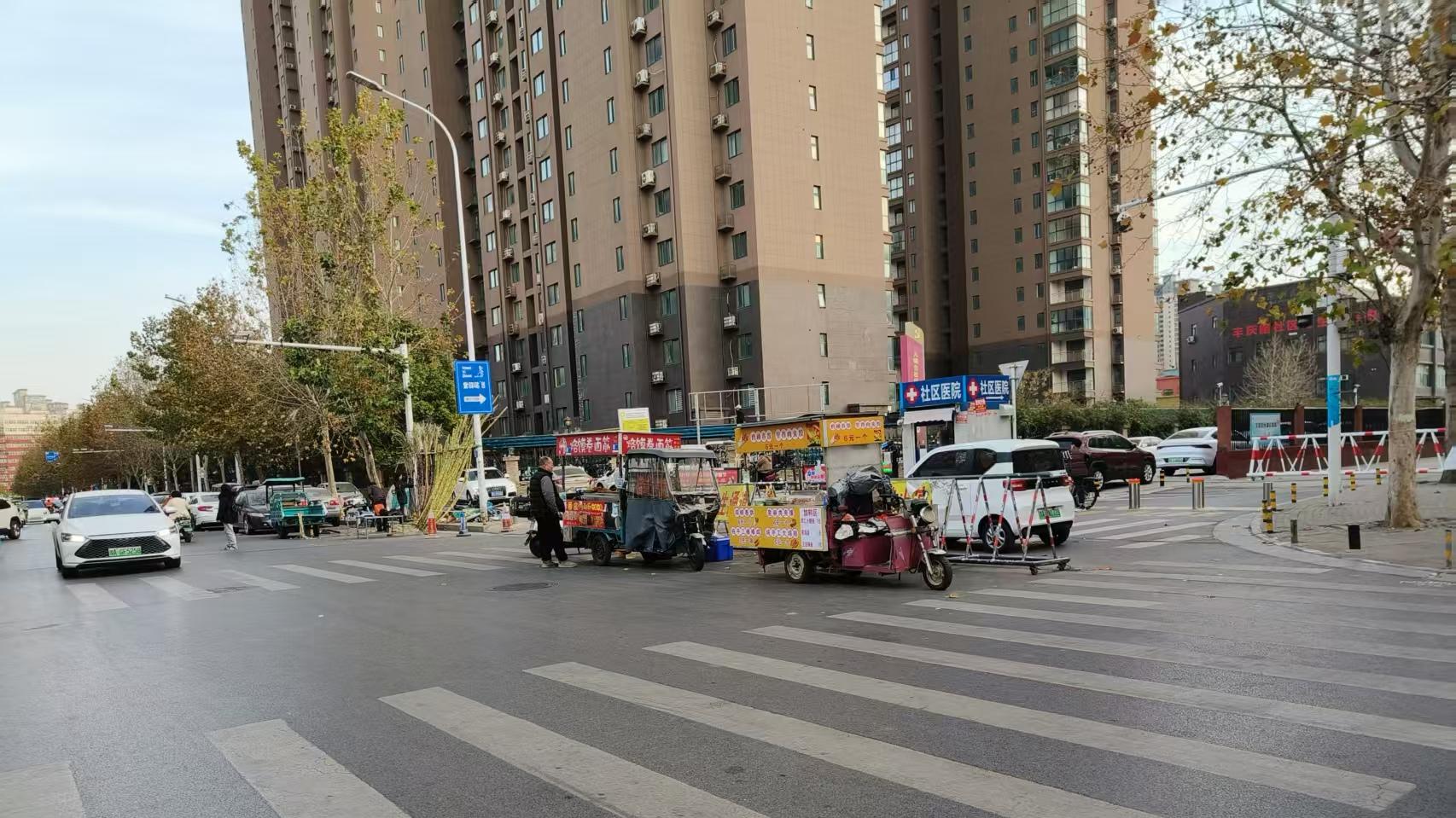 人间烟火气，最抚“逆周期”  ——郑州经济下行中的韧性之光