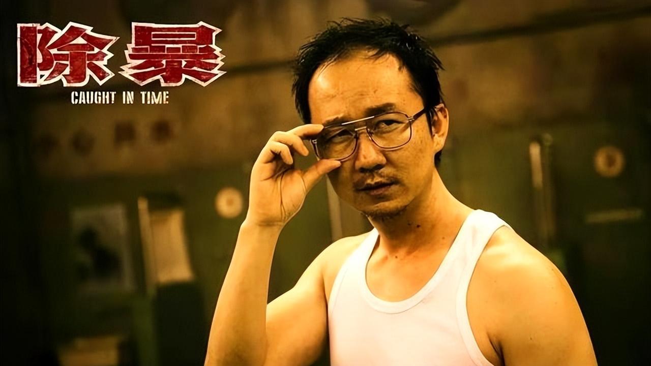 李晓川：虽不火，但成黄金配角，和妻子相濡以沫，一路走来不容易
