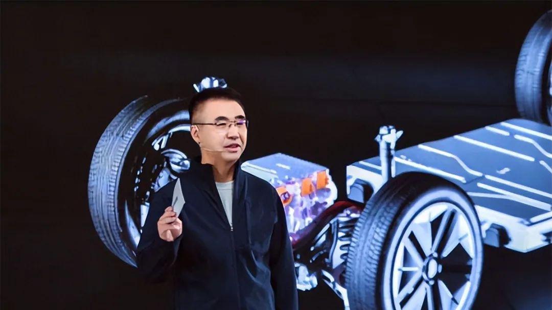 深蓝汽车 CEO 遇最强制衡：长安执行副总空降子公司，整改营销？