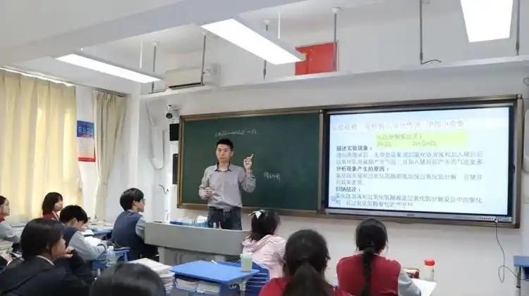 教师就业难度加大，为何教资考试还是人满为患？