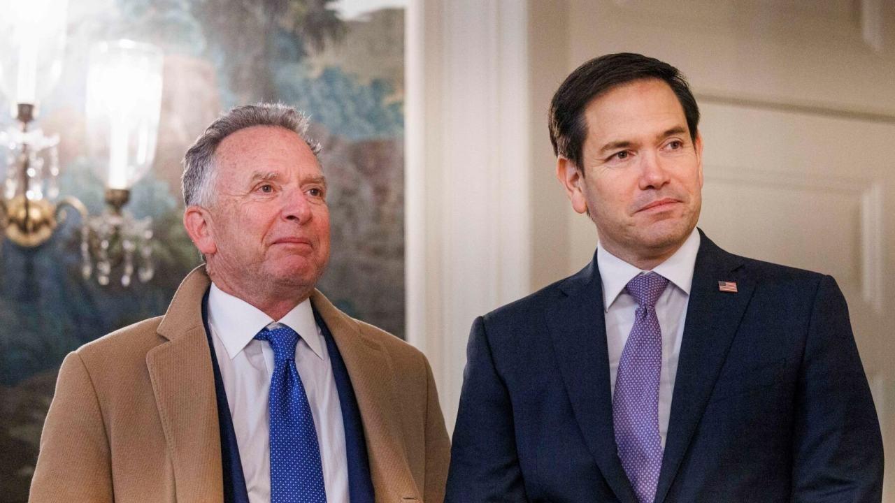 坚持24小时不到，泽连斯基还是低头，美军或进驻乌国，转折点出现