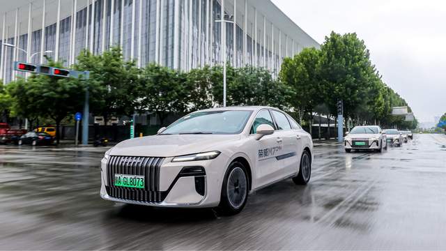 共鉴大美好 不负7待-荣威M7 DMH混动新标准试驾品鉴会西安站圆满收官