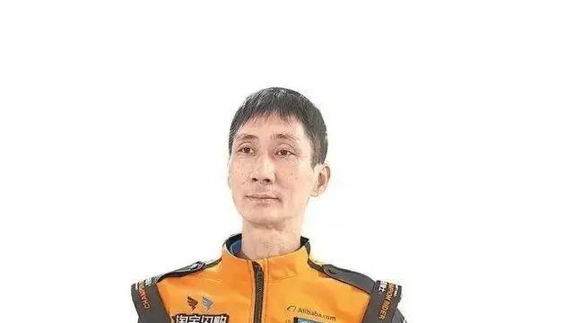 “我只是做了件平常事”——50岁外卖员十米高桥跳水救人
