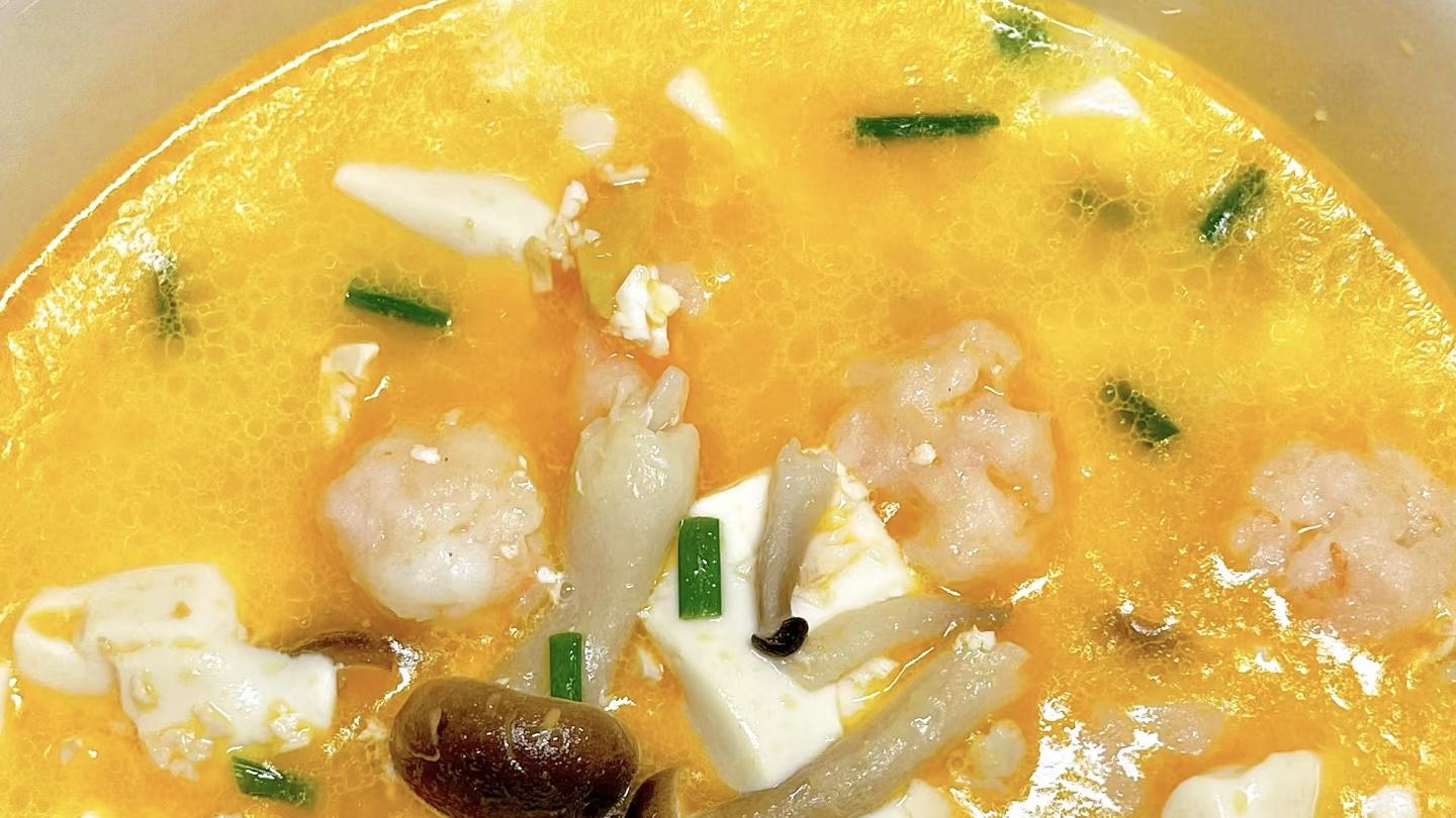 咸蛋黄虾滑豆腐煲，软嫩弹滑超下饭，新手也能秒会