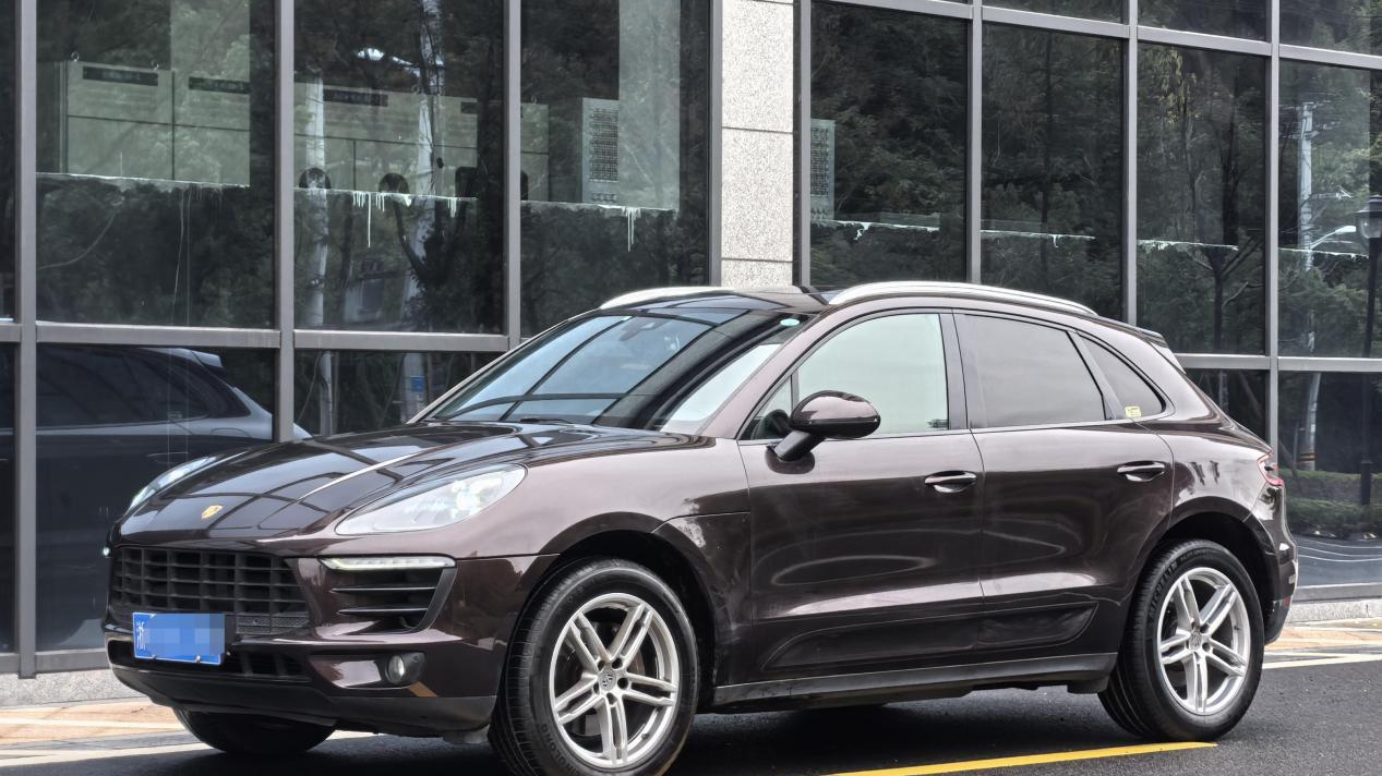 咖啡色魅力，14.98万圆你保时捷Macan梦