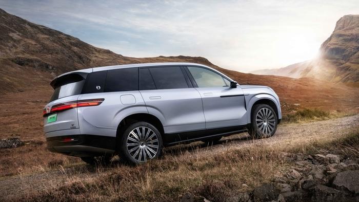 科技重构旗舰SUV！腾势N9震撼上市，38.98万元起