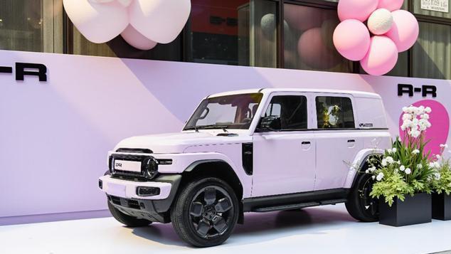 iCAR V23入门价格不到十万块，性价比高，快来体验这款新车的魅力！