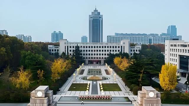 仅任山东大学党委书记一年多，任友群回归教育部担任副部长