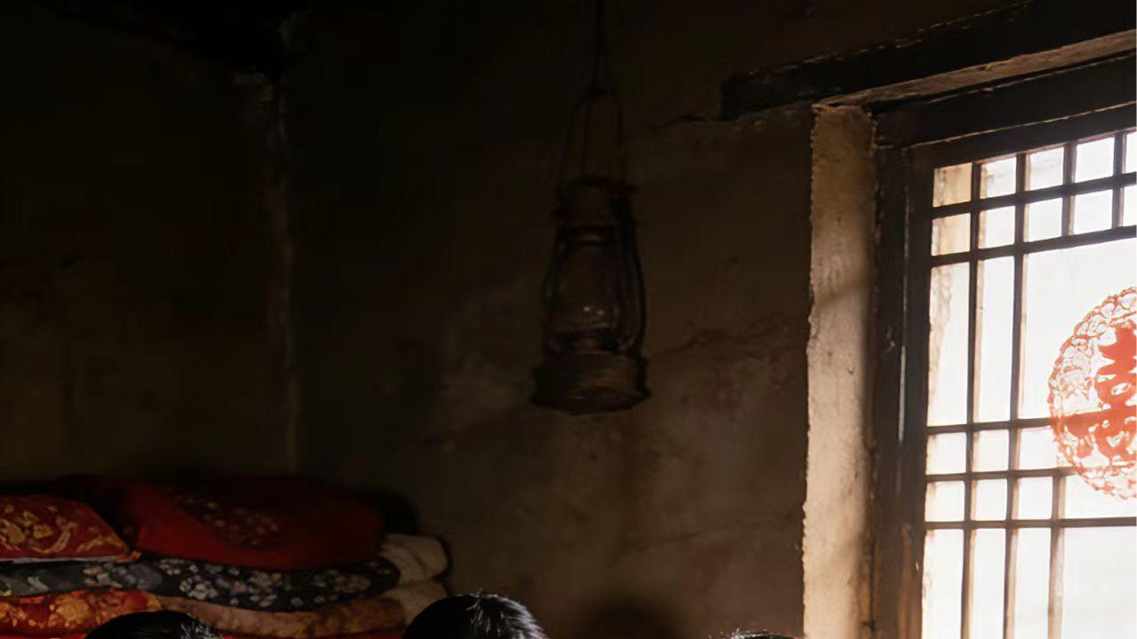 我们村的女人，一生都在缝自己的“尸衣”