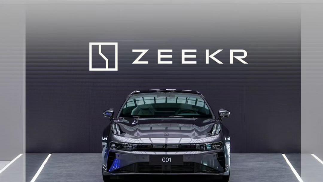 明明换一台亏一台，为啥极氪还要给近7万台老车“更新换脑”？