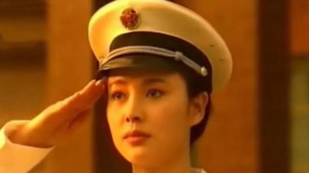 她20岁生儿子21天后逃离豪门，独自打拼成功，第3次爱情获幸福