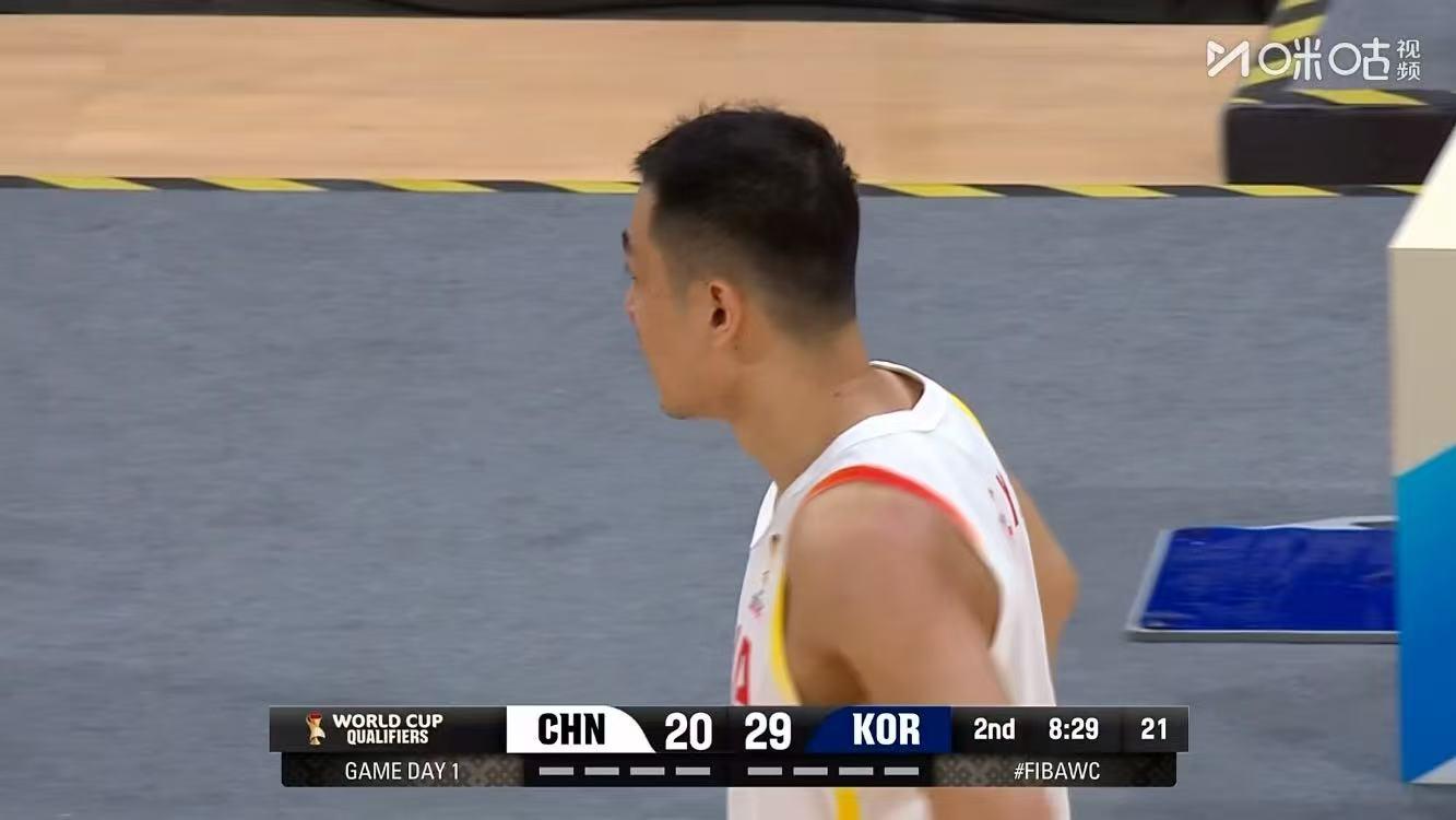 中国男篮76-80韩国！球员评分：4人优秀 2人及格 4人崩盘！