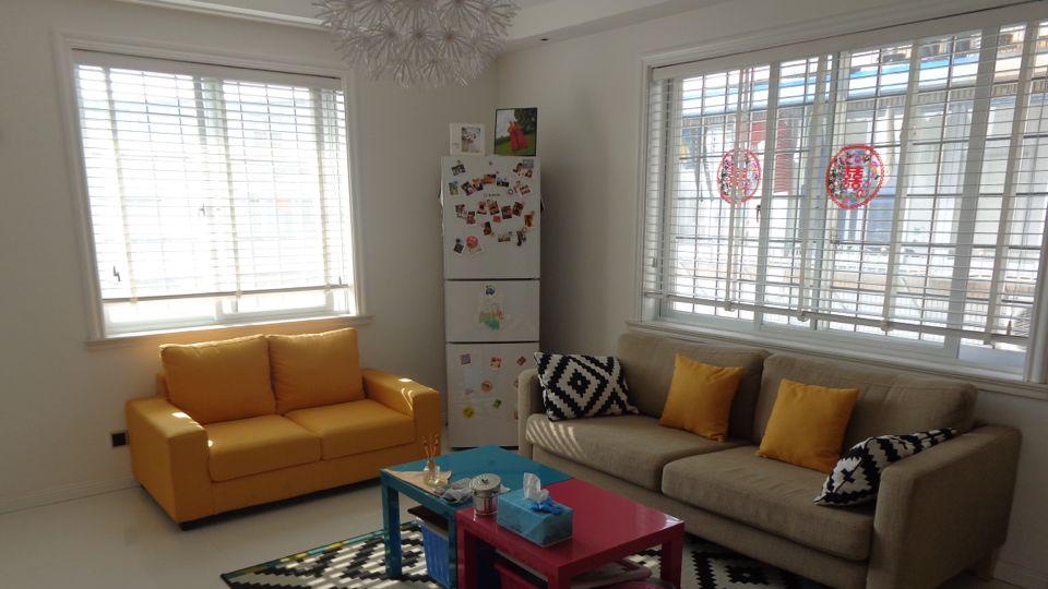 简约风的小复式，入户就被迷住了，简约装修好看又大气