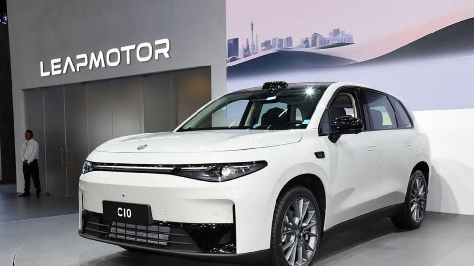 三车大横评！零跑C10、尚界H5、银河星舰7，谁更值得入手？