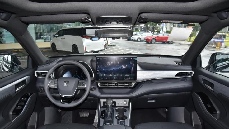 汉兰达的“孪生弟兄”，气场媲美途昂，油耗不到6升，怎么选