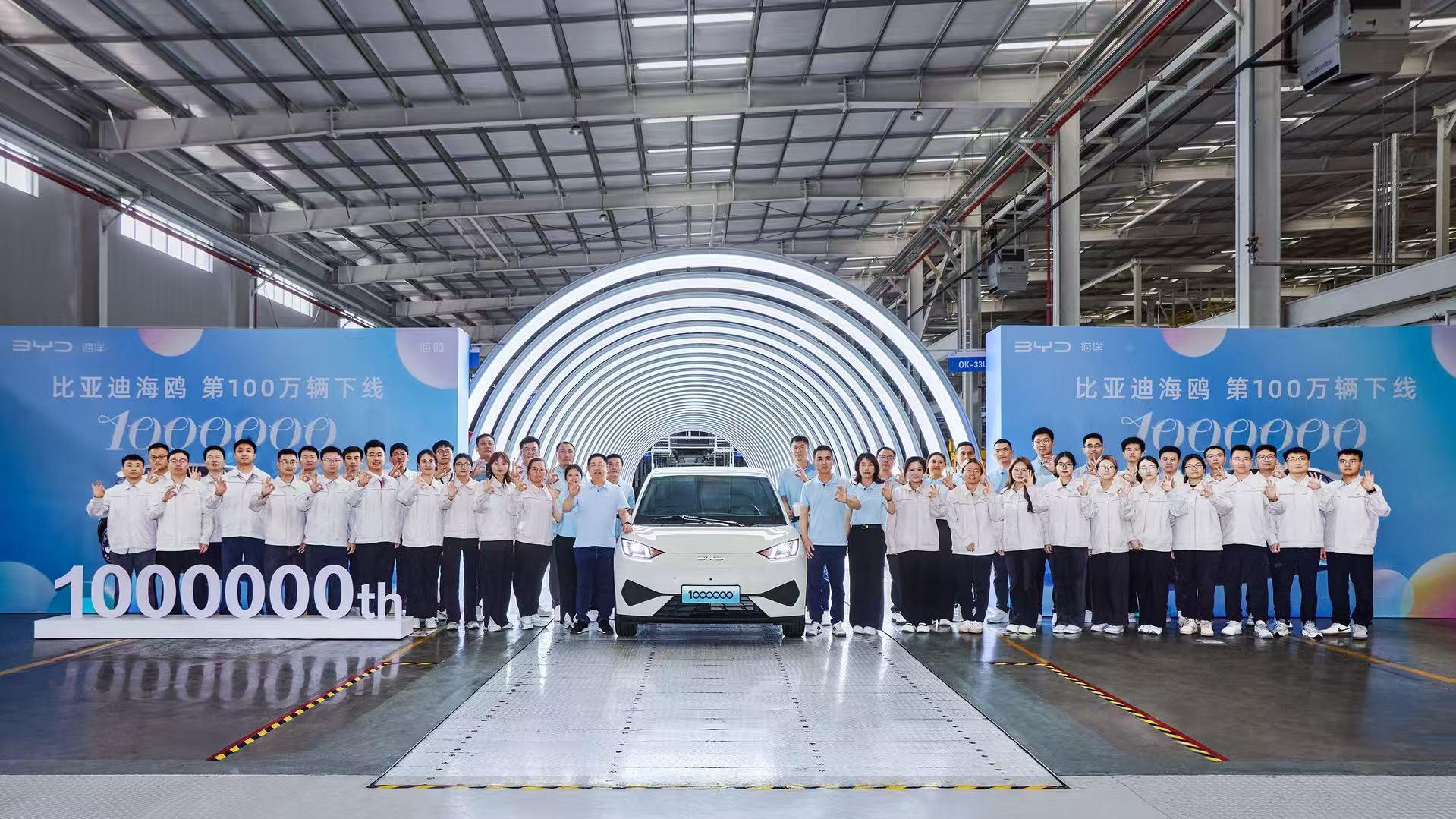 销量破百万！比亚迪海鸥仅用27个月创下全球A00级新纪录！