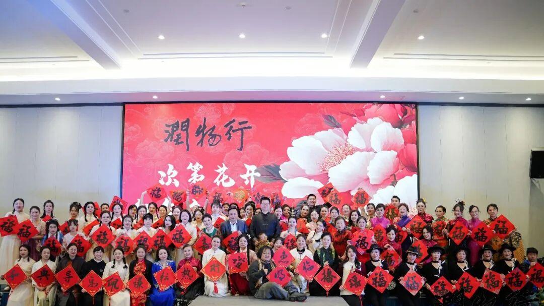 润物行: 践行中国茶道文化，传播东方美学精神