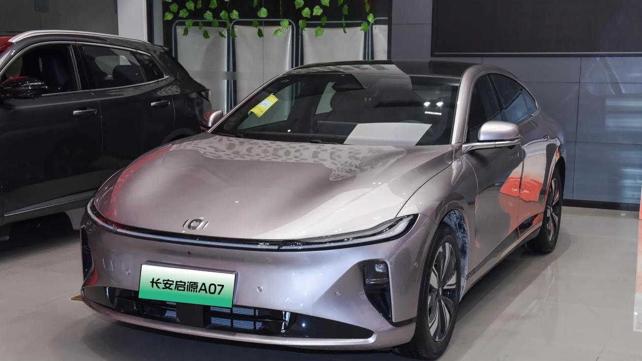 都是15万内中大型家轿，长安启源A07对阵日产N7，选国产还是日系