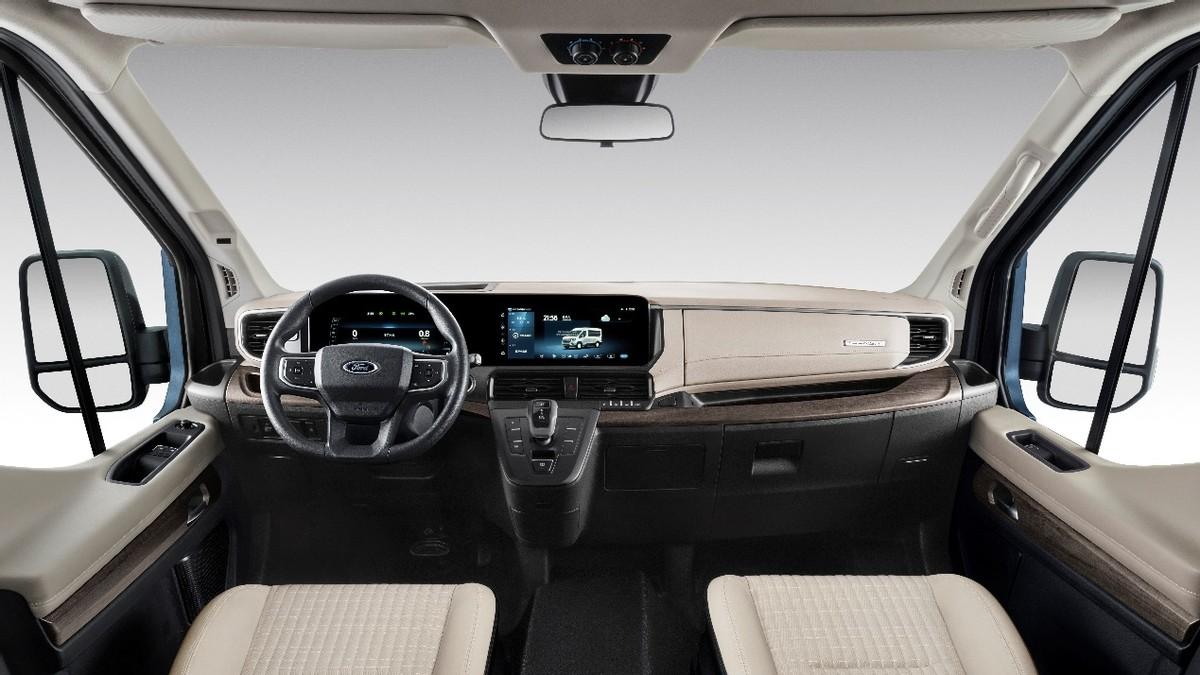 高端物流车怎么选？江铃福特全顺T8空间大载重强舒适好是首选