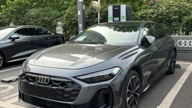 奥迪终于“掀桌子了”，近5米长轿跑“整容式升级”，五代EA888