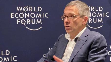 美国专家惊人预测：美若走向衰落，能取代的国家出现了！不是中国