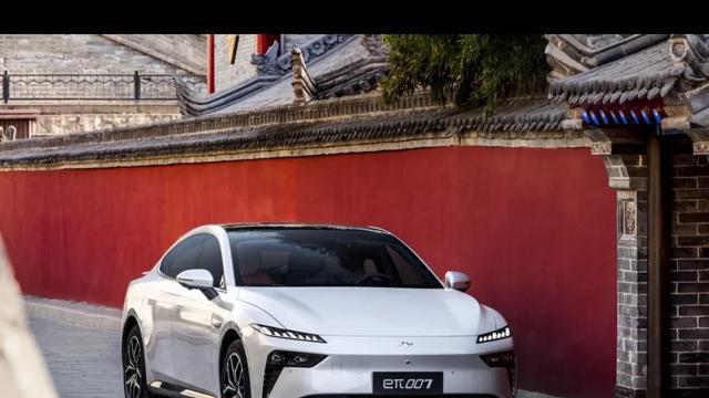 惊爆！11.59万起的2025款东风eπ007，重塑性价比天花板