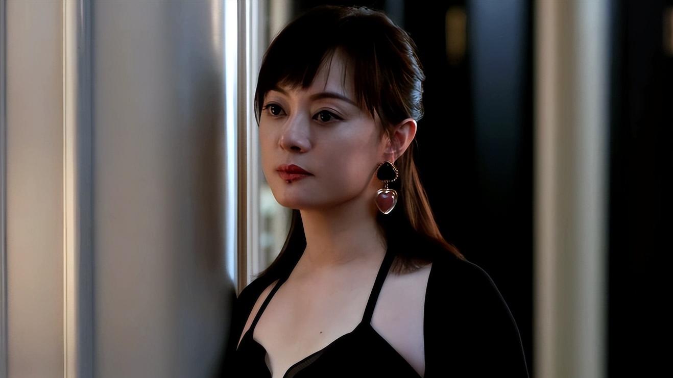 女演员长相很重要，孙俪新剧穿性感睡衣出场，才明白人间尤物