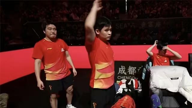 男乒在混合团体世界杯比赛中拖了后腿，和教练的用人保守关系密切