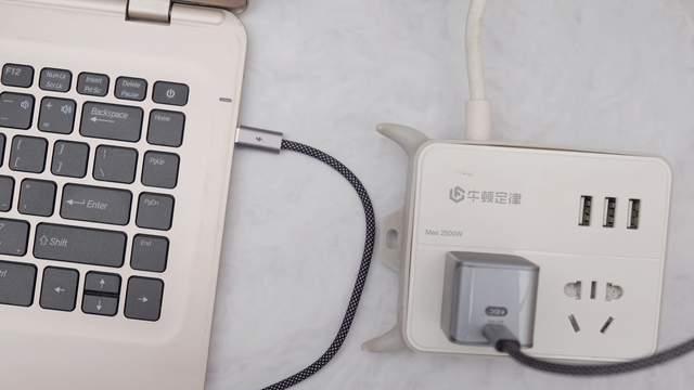 米物小魔方45W氮化镓充电器测评：小巧携带方便，45W大功率支持手机笔记本充电