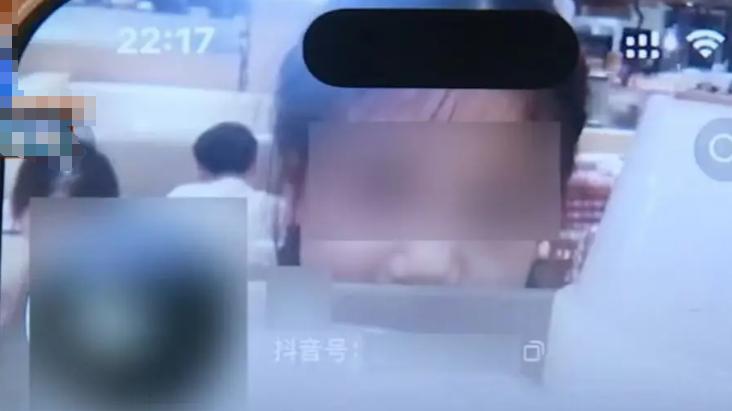 杭州西贝男服务员偷拍女童设抖音背景 西贝致歉 律师析隐私侵权