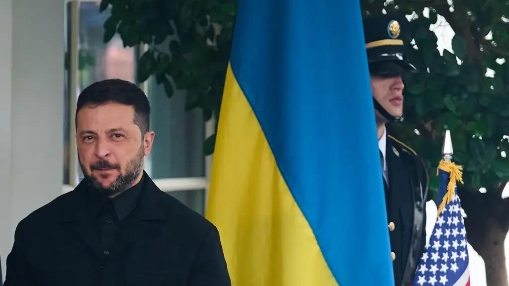 特朗普的“感恩节大礼包”：28点计划与乌克兰的生死抉择