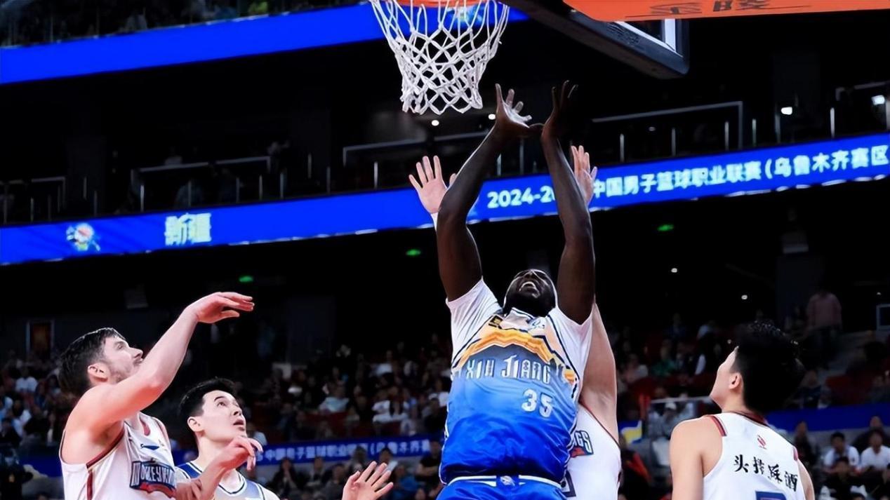 111-118！CBA大黑马轰然倒下，本土3人得分上双，本土后卫37分