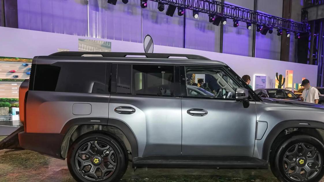 7座插混SUV来袭，空间够大却也暗藏玄机？你心动了吗？