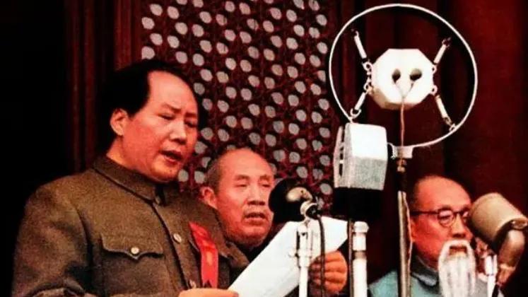 1949年开国大典，毛主席为何命令：不让任弼时参加？真相令人动容
