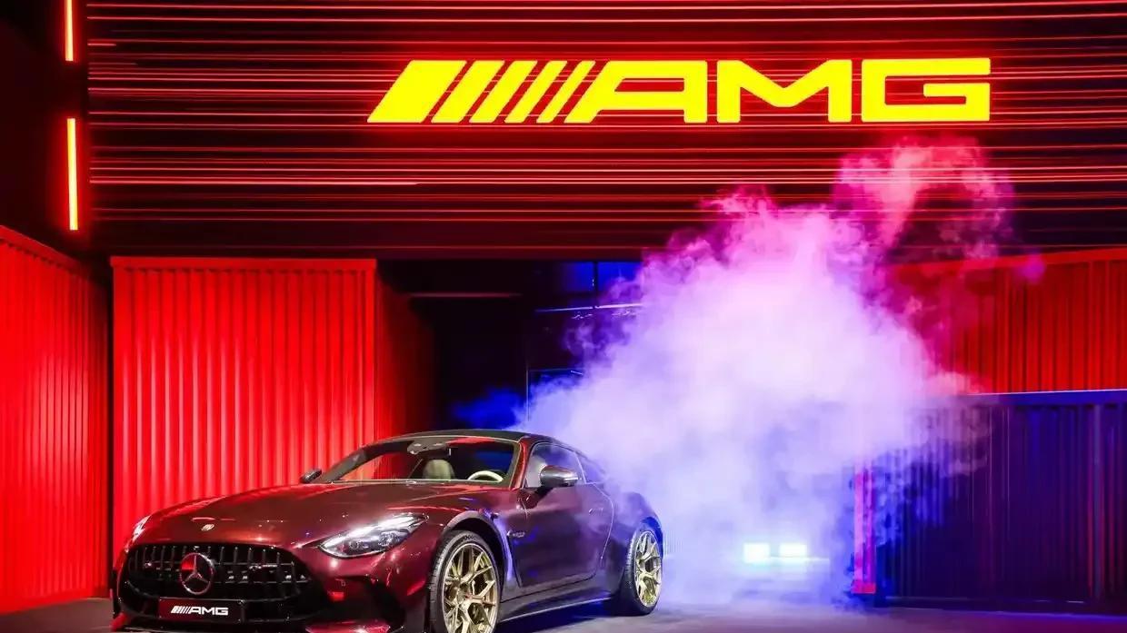 首发！全新梅赛德斯-AMG GT 63 4MATIC+亮相，性能与豪华完美融合！