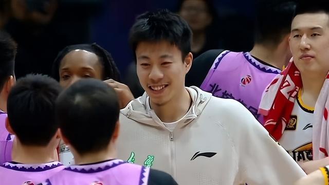 辽篮为什么一上来就玩命打？杨鸣毫不客气说出心里话，很实在