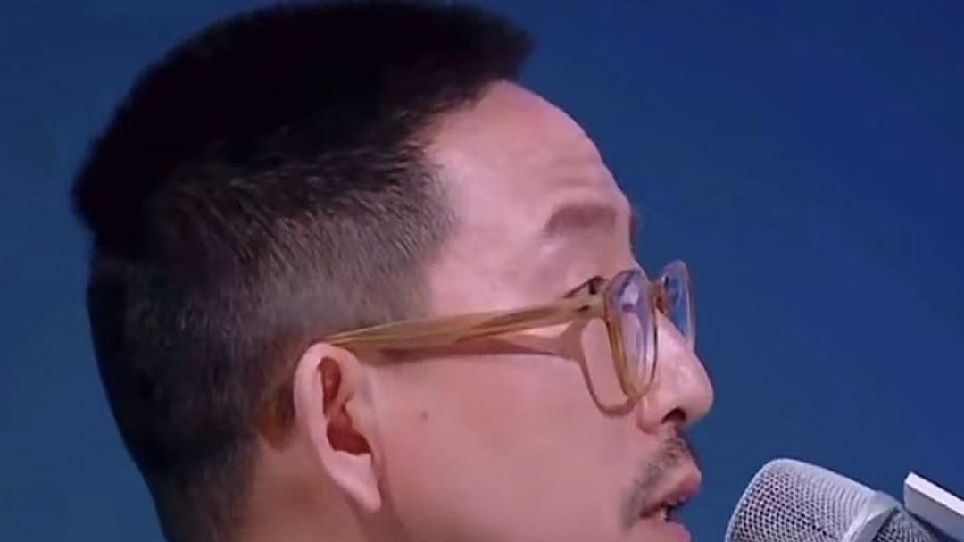 刀郎被丁太升痛批太俗，央妈和官媒却下场力挺，谁是小丑一目了然