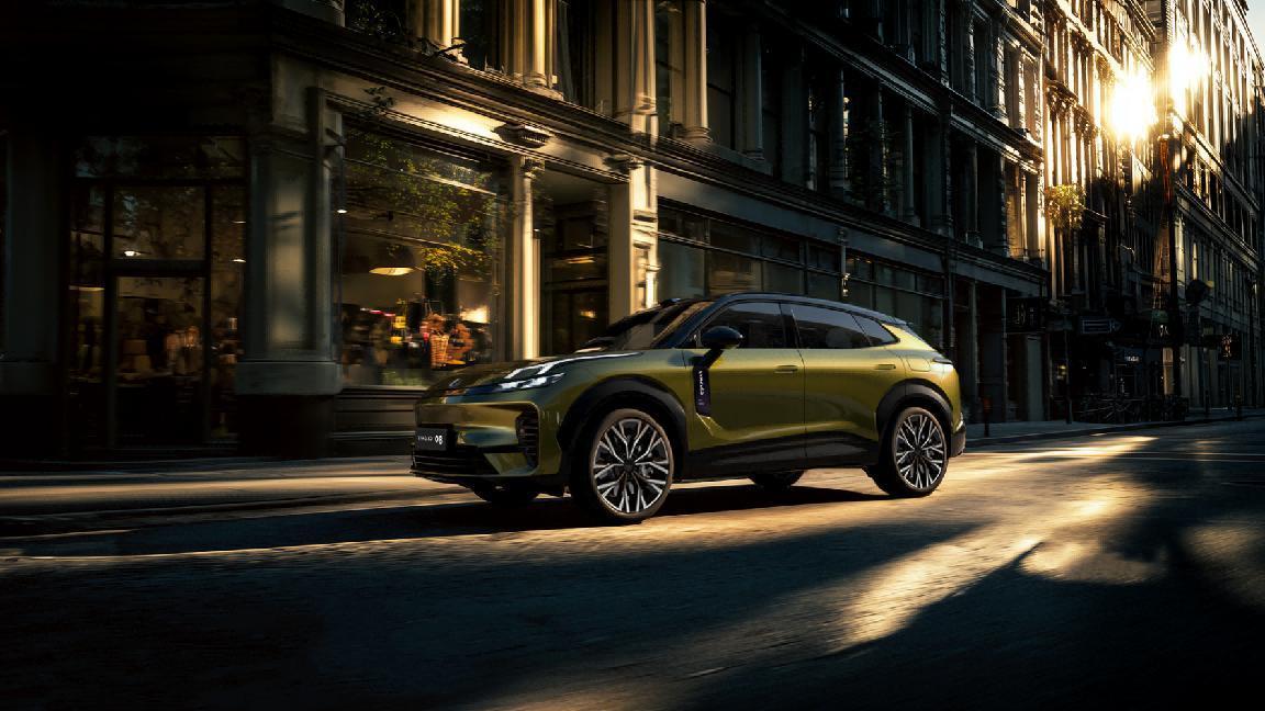 90后的新宠！领克08 EM-P首月交付破万，成为年轻家庭“搭子”