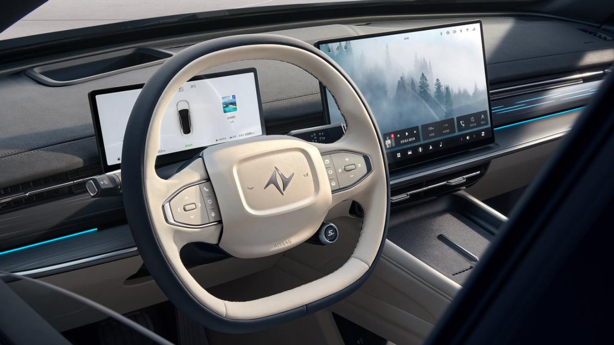 14 万级东风奕派 eπ007+，全系激光雷达，百万体验平权智能轿跑