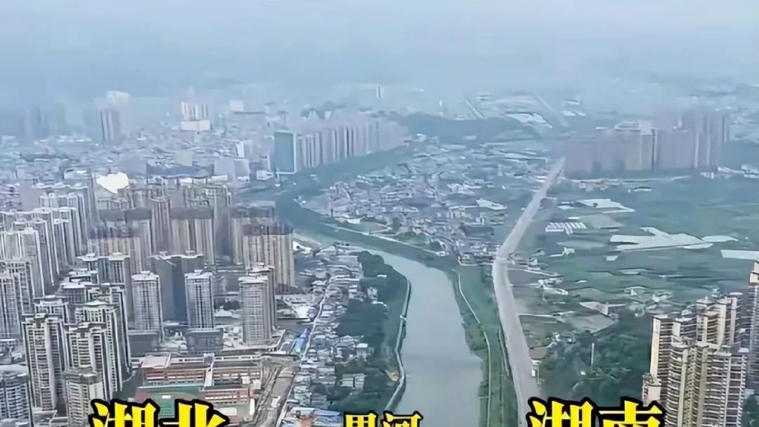 中国最近的两个县城，仅隔85 米跨省！网友喊着要合并成 “龙凤市”