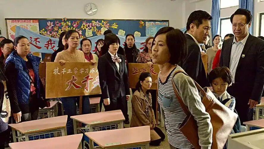 从广东某学院拒收自闭症学生到重被录取，看自闭症儿童入学难与易