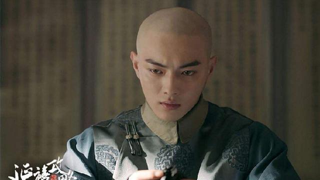 许凯回应粉丝争议，坚持出演新剧