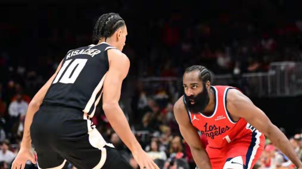 穆雷砍52+10三分无缘最佳，因为哈登创纪录让人泪目