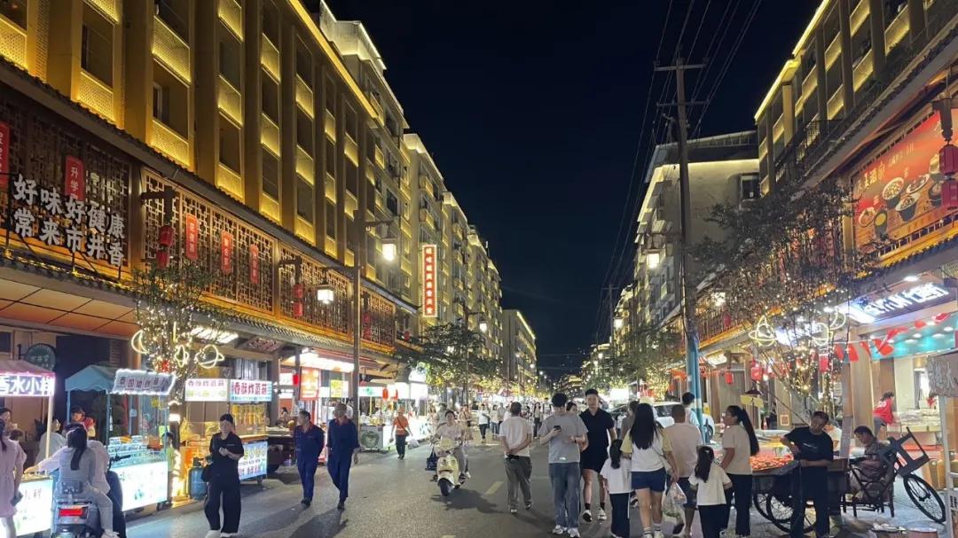 四川广汉有两条美食街，不是本地人真找不到