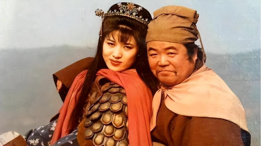 难怪扈三娘不恨宋江，你看宋江擒下她那晚，夺走了她的什么就懂了